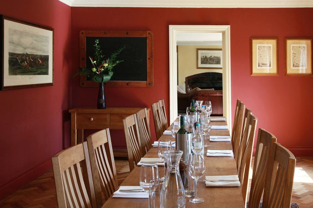 The Royal Oak, Yattendon Frilsham Exterior photo